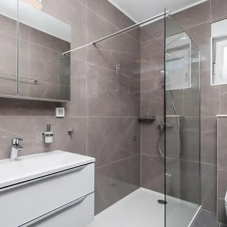 Beachfront - Private Heated Pool Villa Mimice