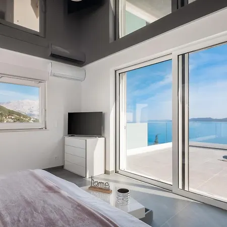 Beachfront - Private Heated Pool Villa