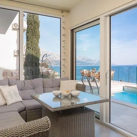 Beachfront - Private Heated Pool Villa Mimice