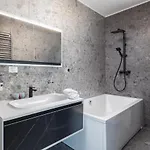 Beachfront - Private Heated Pool * Mimice
