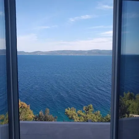 Beachfront - Private Heated Pool *