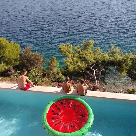 ヴィラ Beachfront - Private Heated Pool *