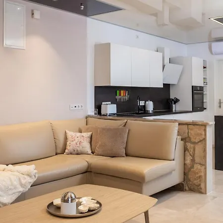 Beachfront - Private Heated Pool וילה *