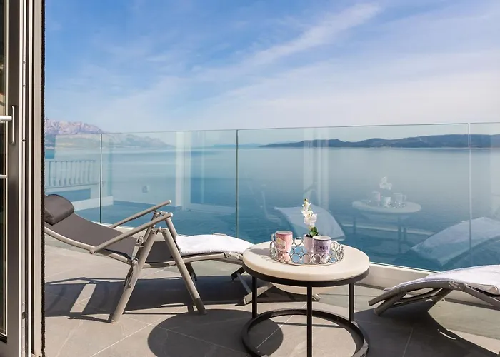 Beachfront - Private Heated Pool 别墅